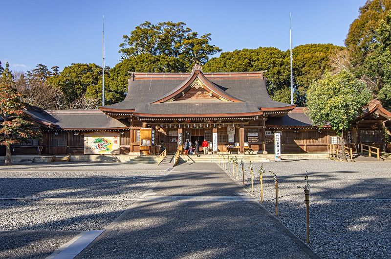 砥鹿神社（里宮）・拝殿