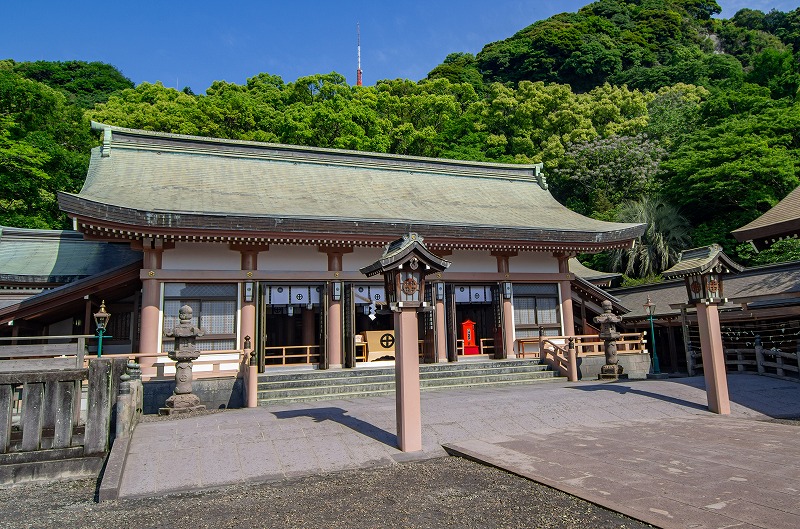 照国神社（拝殿）