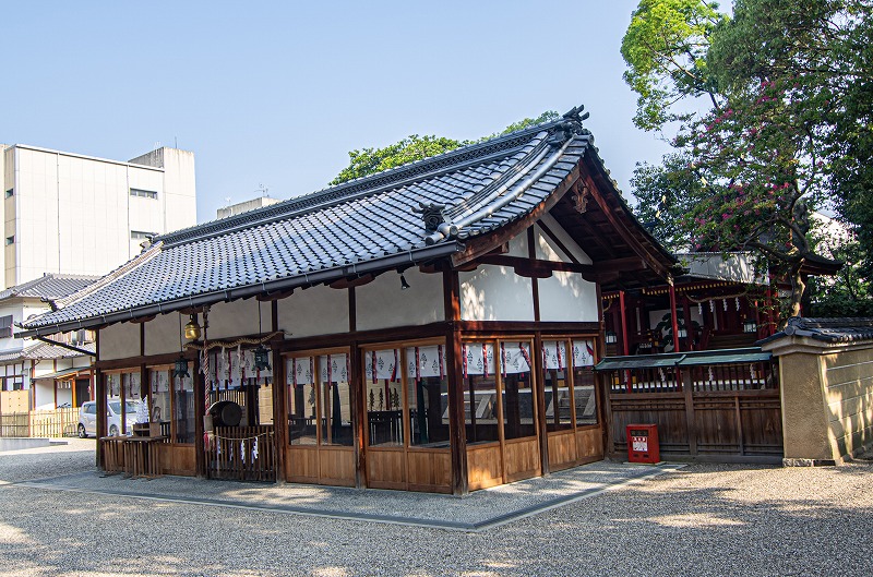 率川神社（拝殿）