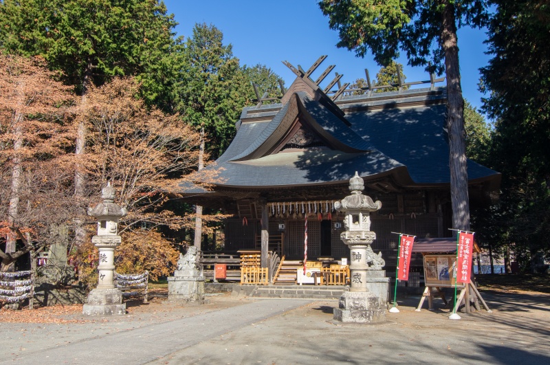 冨士御室浅間神社（拝殿）