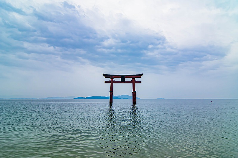 白髭神社（湖中大鳥居）