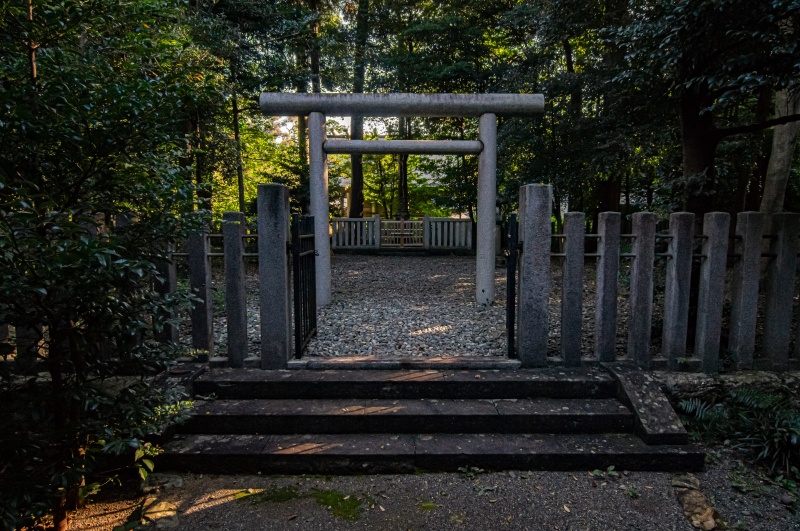 宗良親王御墓（井伊谷宮）